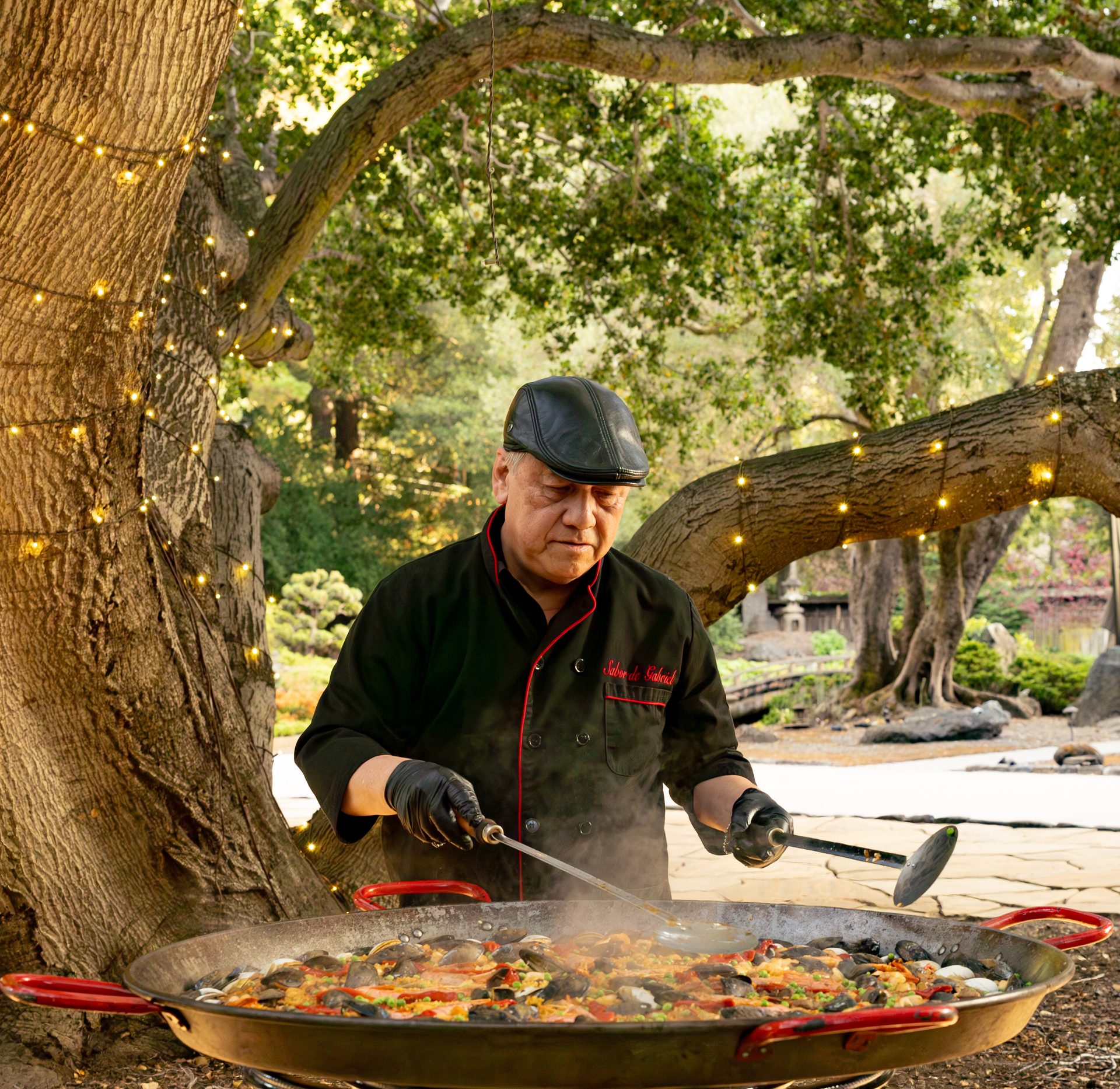 Fundraiser and holiday paella catering